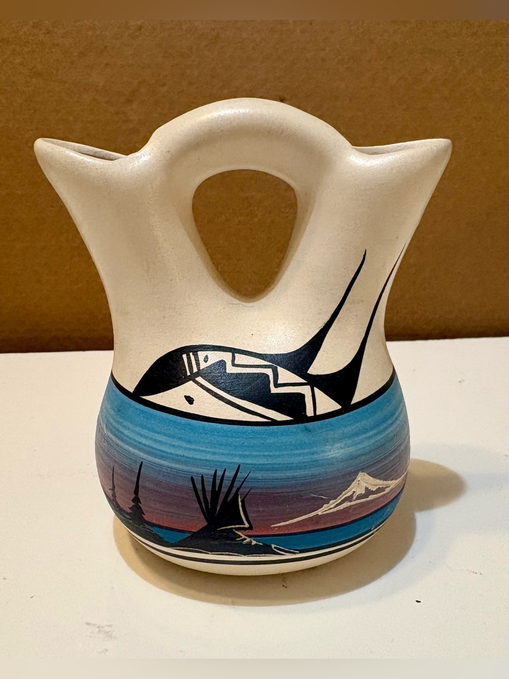 Vintage Cedar Mesa Native American Navajo Dine Wedding Vase Pottery 6"
Signed